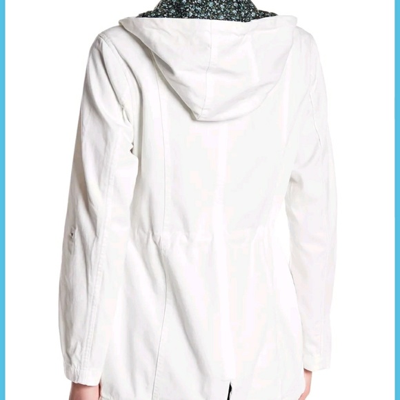 BCBGeneration Women Hooded jacket coat. - Picture 2 of 8